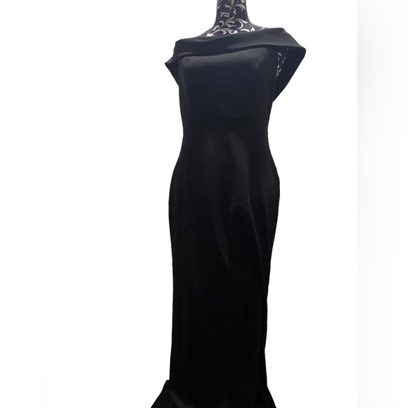 Lulu’s Enchanting Romantic Black Off-the-Shoulder Maxi Dress - Picture 4 of 15